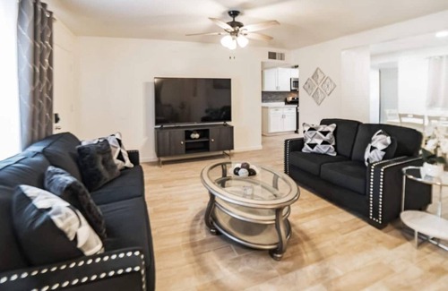 Yuma House | Perfect Sonoran Desert Private Getaway w/ Pool!