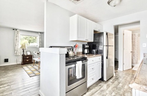 Lakewood Apartment | Perfect Tacoma Guest Retreat Near Lake & Downtown!