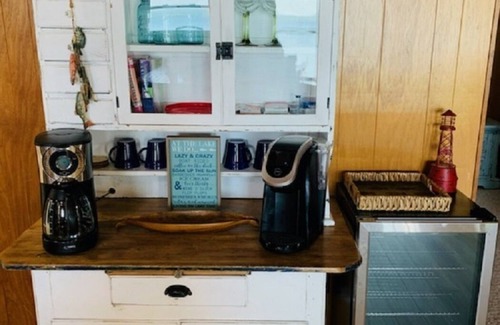 Williamsburg Cottage | *Perfect Waterfront Home* (Skegemog/Torch/Elk)