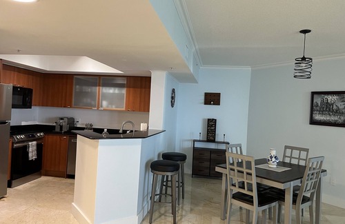 Sunny Isles Beach Condo | Perfectly located oceanfront condo 2BR + Den