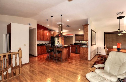 Paradise Valley Village House | Perfectly located and loaded with amenities