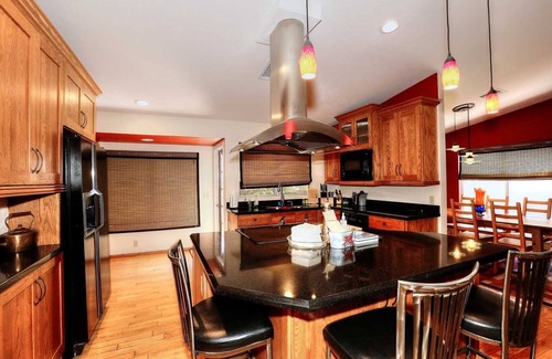 Paradise Valley Village House | Perfectly located and loaded with amenities