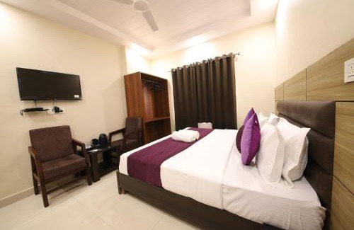 Haridwar Hotel | Perfectstayz Value Dwarkesh - Hotel Near Haridwar Railway station