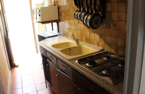 Saint-Marcel-du-Perigord Cottage | Périgord house with private garden, fireplace, pets allowed