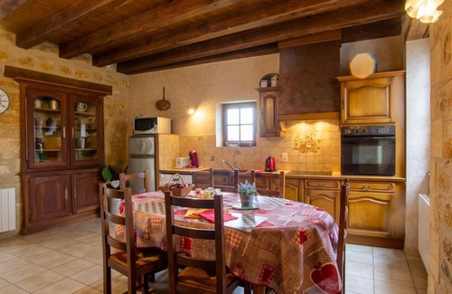 Daglan Cottage | Perigord Home with Fireplace and Wifi, Daglan