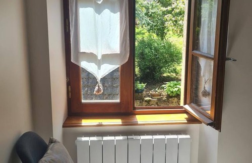 Daglan Cottage | Perigord Home with Fireplace and Wifi, Daglan