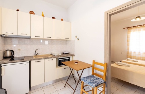 Kamares House | Peris Rooms