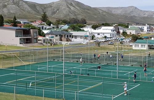 Kleinmond Apartment | PERIWINKLE 5: Bachelors apartment, own BBQ area, near BEACH and SHOPS