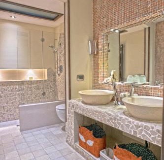 The Trulli of Alberobello Bed & Breakfast | Perlage Suite Luxury B&B - Amazing view of Trulli