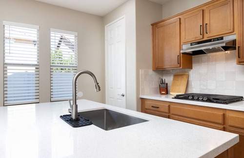 Perris House | Perris house 92571, Pet-friendly, cal king bed