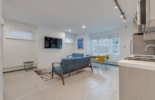 West End Apartment | Pet Allowed - Available September 1st - Furnished 3 Bedroom @1425 Haro
