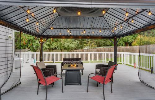 Bonney Lake House | Pet and Family Friendly Bonney Lake Home Game Room