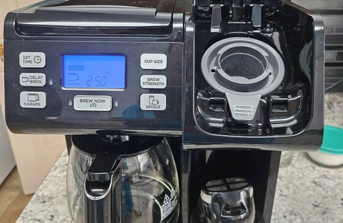 Lansing House | Pet & family friendly 3 bed/1.5 bath-MSU 10 min away! Long term renters welcome!