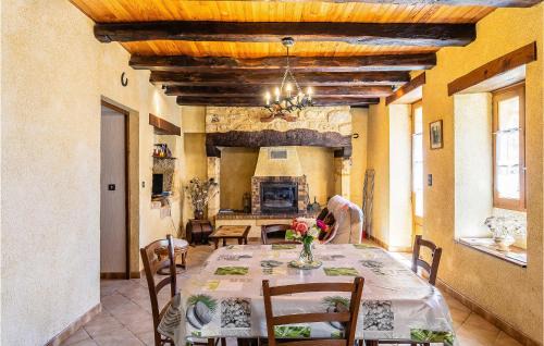 Saint-Crepin-et-Carlucet Apartment | Pet Friendly Apartment