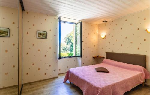 Saint-Crepin-et-Carlucet Apartment | Pet Friendly Apartment