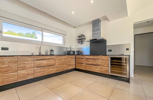 Serviers-et-Labaume House | Pet friendly home in Serviers-et-Labaume