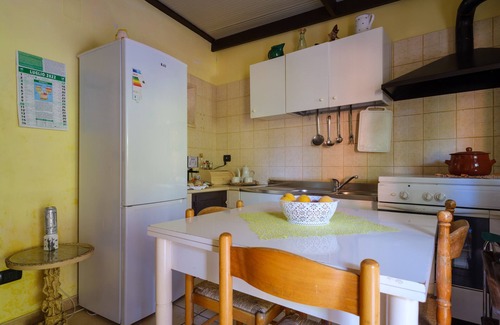 Francavilla Fontana Villa | Pet-Friendly Villa "Trullo" with Garden & Barbecue