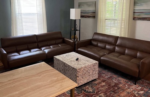 Biddleville Apartment | Pet friendly 1 bedroom unit walkable to Uptown!