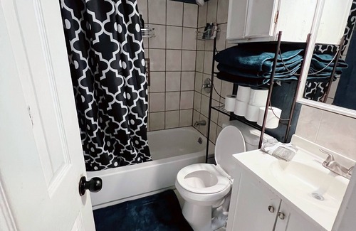 Central Oklahoma City House | Pet friendly 2 bedroom house located in central Okc