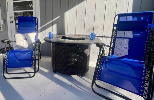 Homosassa House | Pet friendly, 4/2, split floor plan, heated pool!