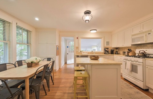 Nantucket Town House | Pet friendly 5 bedroom in town Nantucket