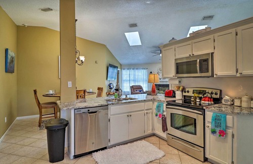 Fernandina Beach House | Pet-Friendly Amelia Island Home ~ 1 Mi to Beach!