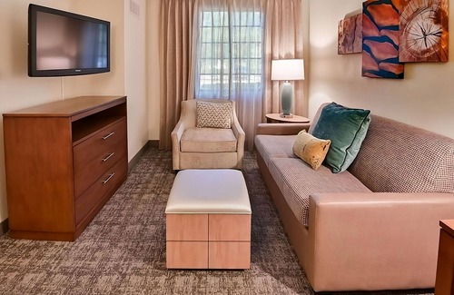 Plantation Resort | Pet-friendly and Modern 2BR Suite w/Kitchen! Outdoor Pool, FREE Breakfast!