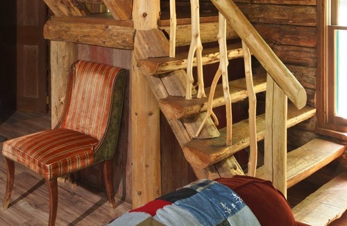 Lake Pleasant Cabin | Pet Friendly and Private: Lakefront Log Cabin on 3 acres