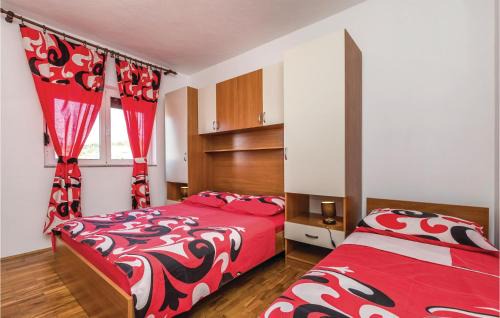 Dinjiska Apartment | Pet Friendly Apartment In Dinjiska