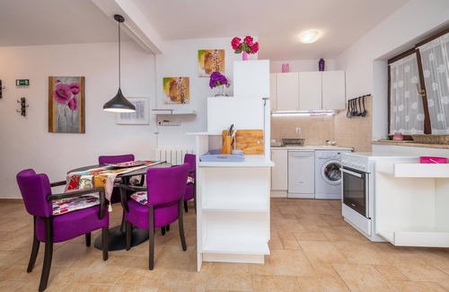 Barbariga Apartment | Pet friendly apartment in Peroj