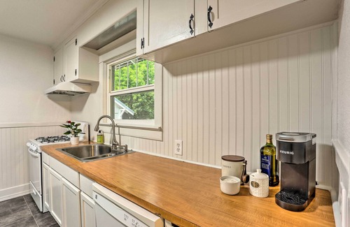 Baker City House | Pet-Friendly Baker City Escape w/Private Yard!