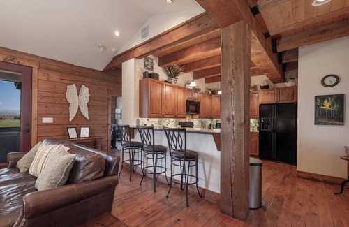 Grand Elk Ranch Cabin | Pet-friendly cabin w/fire pit & hammock