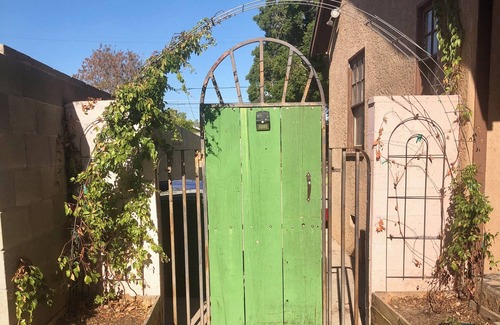Yuma Townsite House | Pet-Friendly, Charming bungalow with WiFi and AC in sunny Yuma
