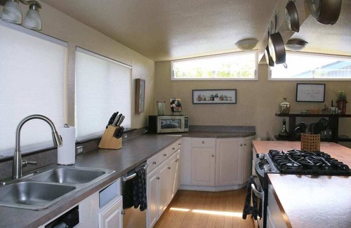 Morro Bay House | Pet Friendly Comfy Morro Bay Home