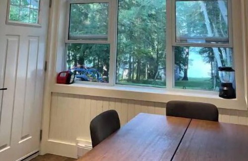 Port Sydney Cottage | Pet friendly Cottage on Mary Lake - must see