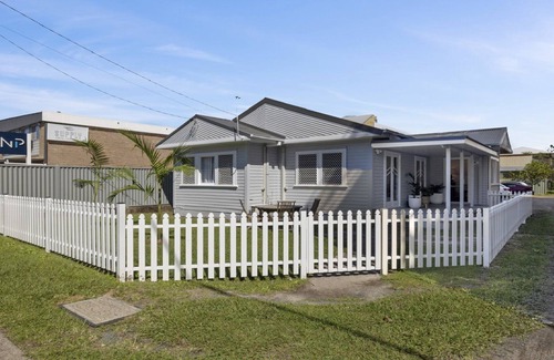 Coffs Harbour Apartment | Pet-Friendly, Designer Studio, Convenient Location