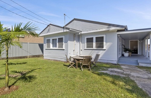 Coffs Harbour Apartment | Pet-Friendly, Designer Studio, Convenient Location