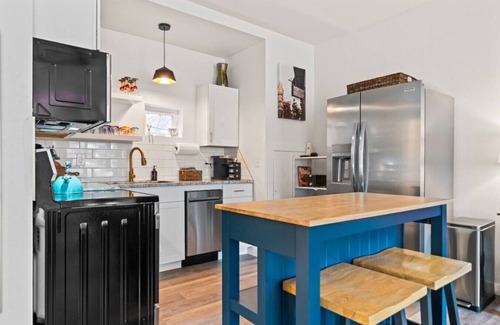 Hot Springs Apartment | Pet friendly downtown studio!