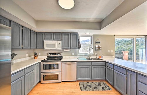 Salida House | Pet-Friendly Escape with River Views, Hot Tub & Games