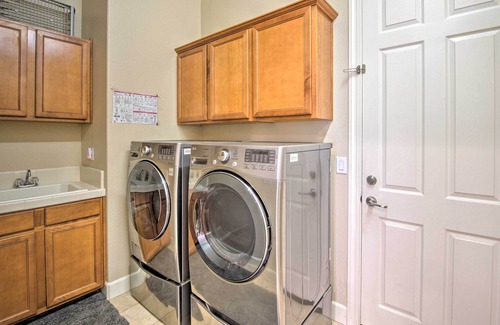 South Bechelli House | Pet-Friendly Family Home < 5 Mi to Redding!