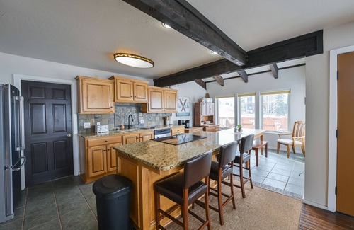 Crested Butte House | Pet Friendly, Great Views, Great For Large Groups