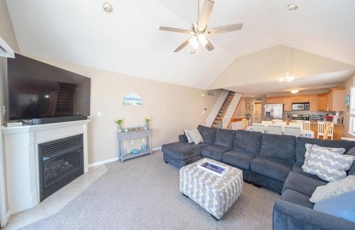 Sea Isle City Condo | Pet Friendly! Great Location- Can Walk to Downtown Sea Isle