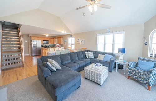 Sea Isle City Condo | Pet Friendly! Great Location- Can Walk to Downtown Sea Isle