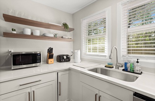 North Charleston House | Pet friendly Home in Charleston, beautiful intentional decor, Close to All