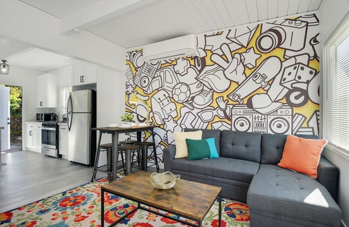 Lincoln Acres Apartment | Pet-Friendly Haven Scenic Views Near Downtown SD