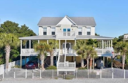 Gulfview Heights House | Pet friendly home w/Heated Private Pool, South of 30A/Walk to Beach