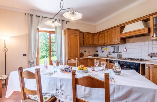 Palazzo del Pero House | Pet friendly home in Arezzo with WiFi