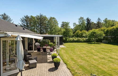 Farso House | Pet friendly home in Farsø with kitchen