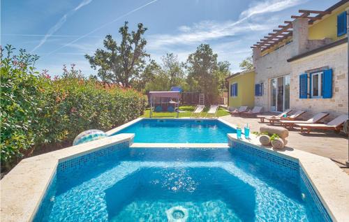 Muzini House | Pet Friendly Home In Naselje Muzini