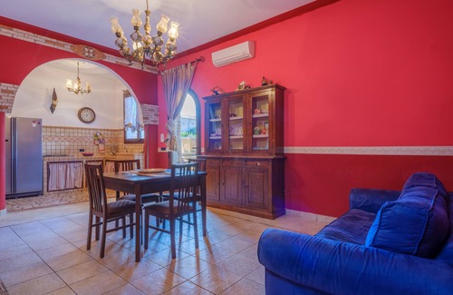 Monteroni di Lecce House | Pet-friendly holiday home "Villa Chanel" with pool and terraces